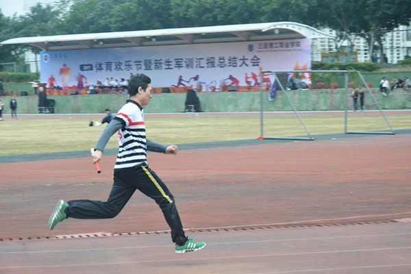 1514546897289302.jpg 100米1.jpg