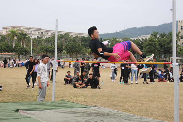 1514547009522577.jpg 跳高1.jpg
