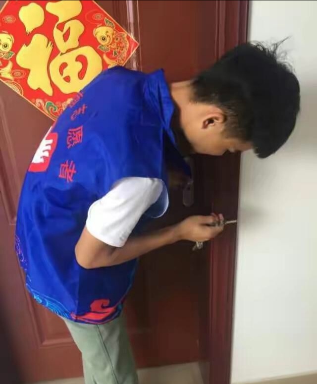 1540878383416375.jpg 1540878383416375.jpg
